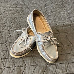 Sperry Boat Shoes, Metallic Silver, Size 8